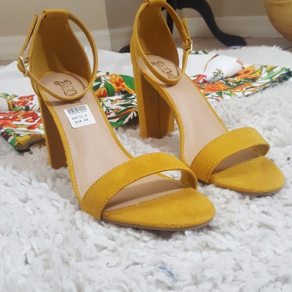 yellow sandals payless